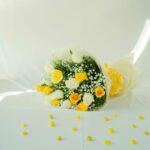 White and Yellow Roses Mix