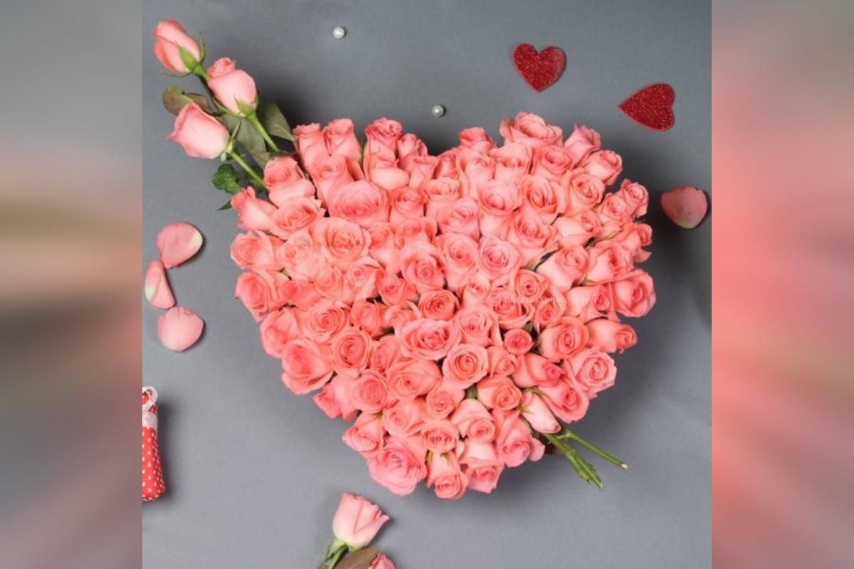 Ro. 20 2399 ( 45 bay pink Roses in heart shape)