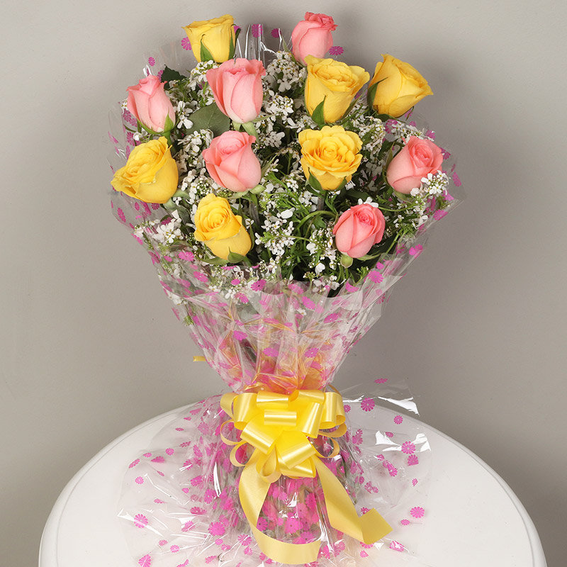 Ro. 30 549 ( 12 Pink and Yellow Roses)