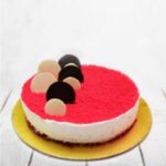 Minimal Heart Velvet Cake